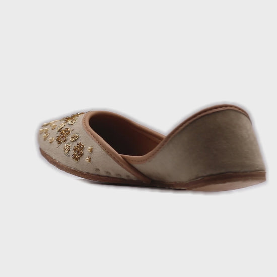 brown ethnic flats